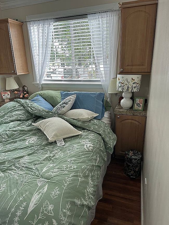 Photo of 800 Kay Rd Ne #1204, Bradenton, FL
