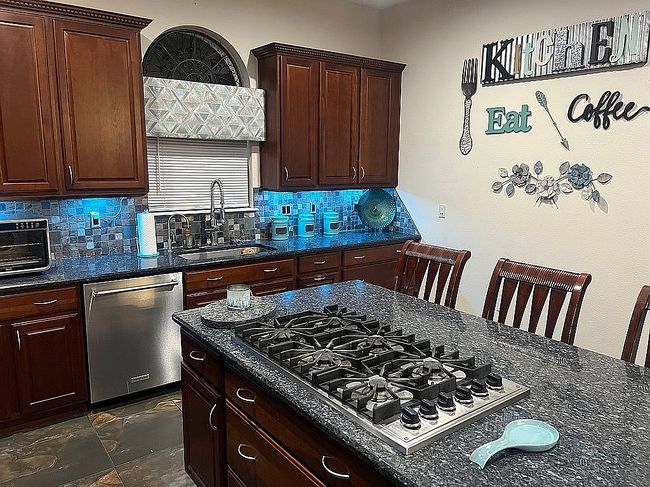 Image of 2813 Ballard Ave