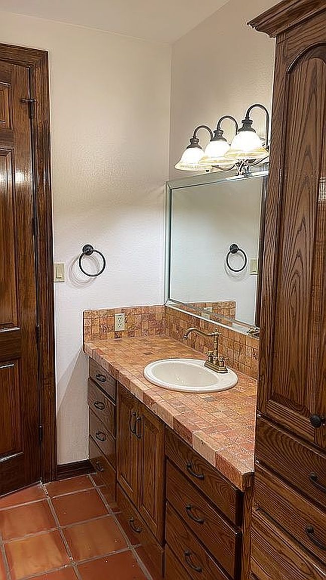 Additional photo 2 of property located at 6620 N 4th St