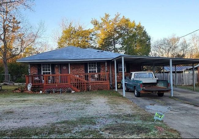 Photo of 1804 Woodland Ct, Demopolis, AL