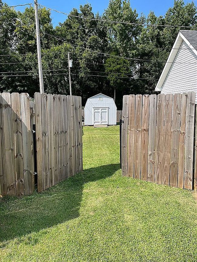 Additional photo 3 of property located at 201 Elliott Ave