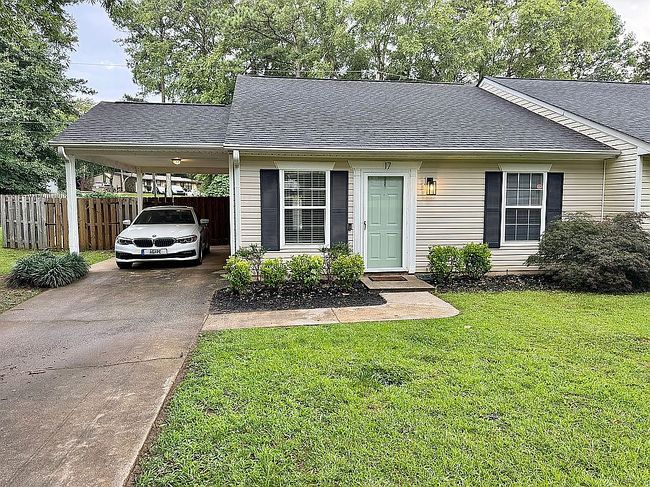 Photo of 17 Sweetbriar Ln, Spartanburg, SC