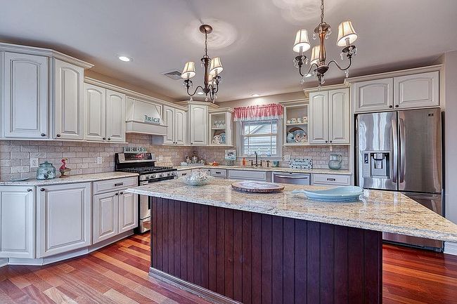 Image of 12817 Pleasant Ave