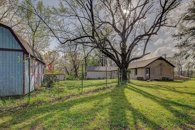 Image of 6954 N Highway 51