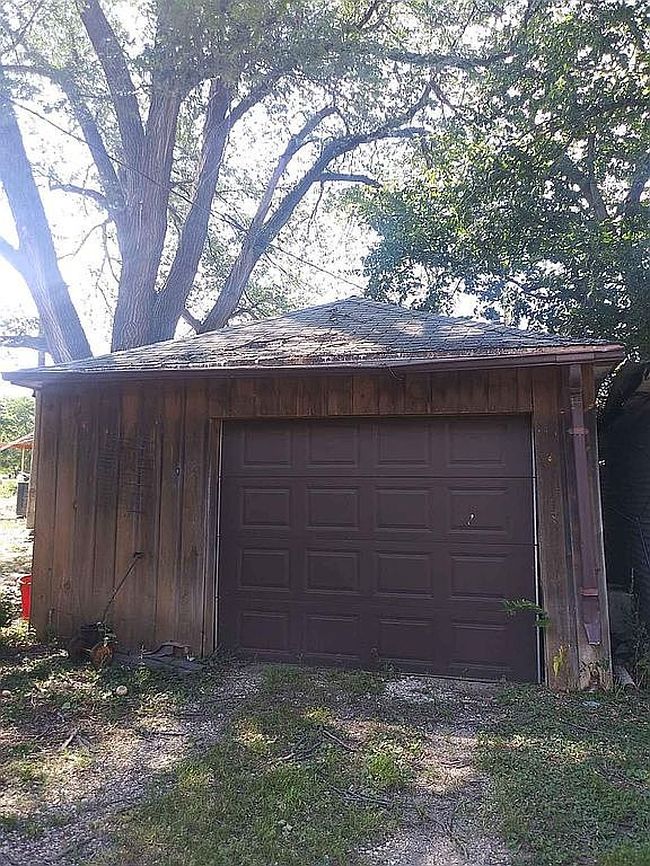 Photo of 303 State Ave N, Wessington Springs, SD