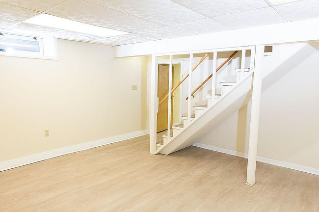 Preview of property located at 144 S Dawes Ave
