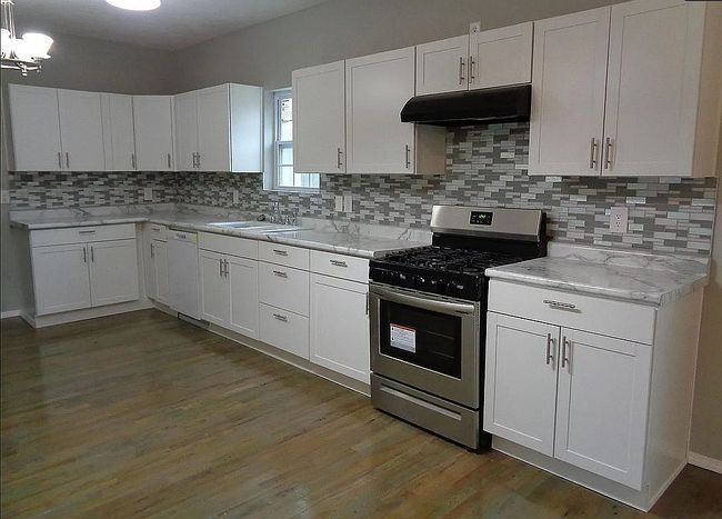 Photo of 2010 N Park Ave, Springfield, MO