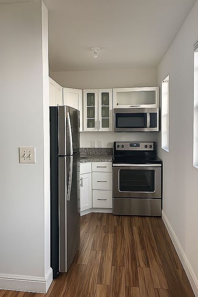 Preview of property located at 605 Euclid Ave Apt 102