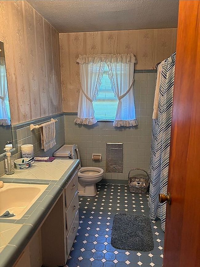 Photo of 206 Chandler Dr, Hohenwald, TN