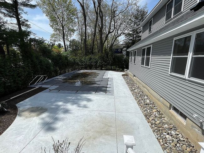 Photo of 10 Vatrano Ln, Loudonville, NY