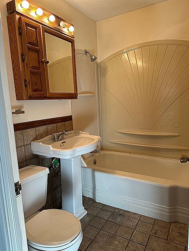 Photo of 6424 Seneca Trl, Mentor, OH