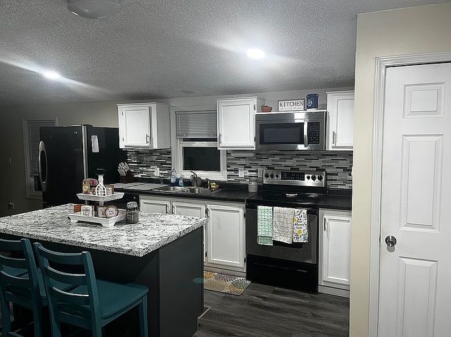 Image of 4301 Lasalle Ln