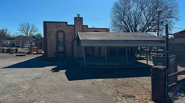 Image of 501 Woodlawn St