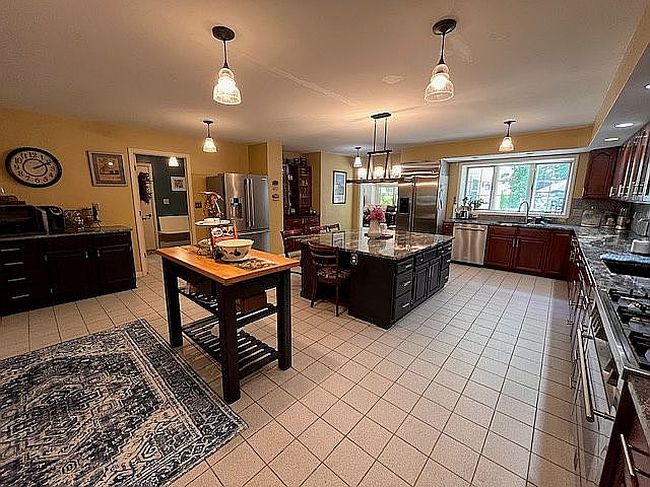 Photo of 5 Summit Dr, Peru, NY