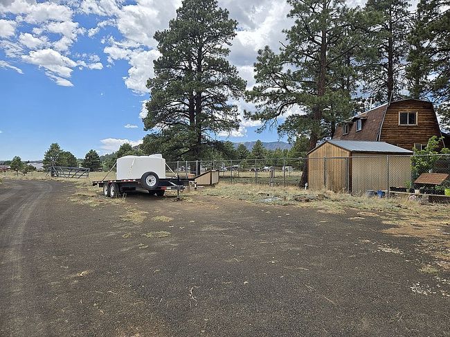 Photo of 10510 Cross Rd, Flagstaff, AZ