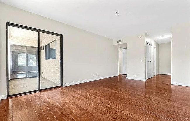 Image of 4700 Natick Ave Unit 310