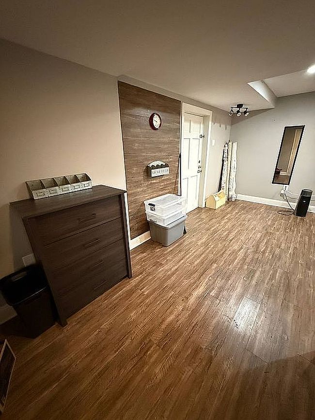 Additional photo 3 of property located at 1710 Price Dr