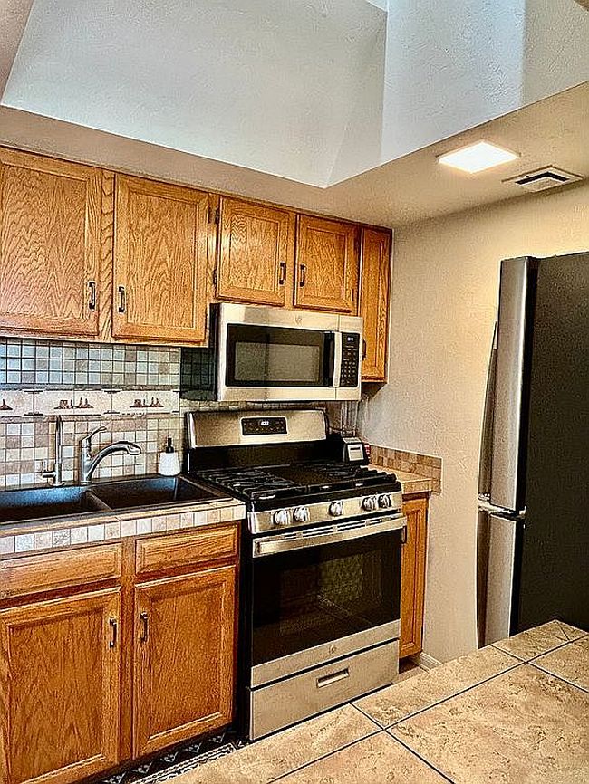 Photo of 1455 W Desert Hills Dr, Green Valley, AZ