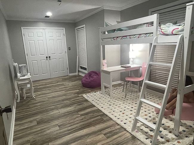 Image of 34 W Lake Lee Rd