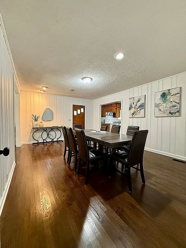 Photo of 49 Harris Dr Se, Marietta, GA
