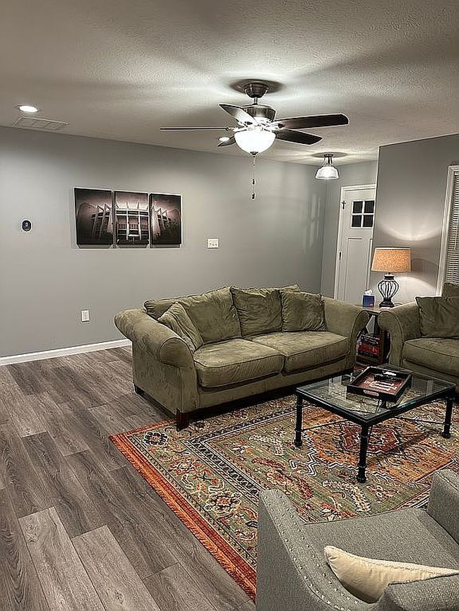 Image of 701 S Anita St