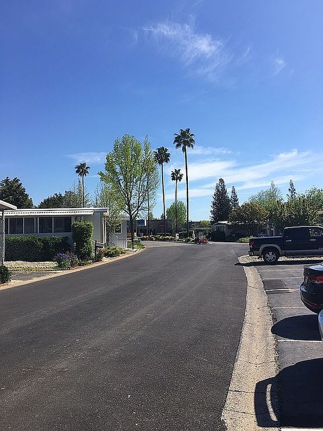 Photo of 10035 Mills Station Rd Spc 5, Sacramento, CA