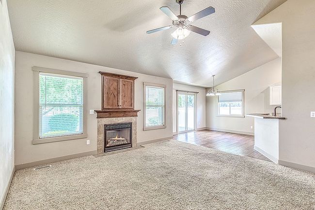 Image of 1320 W Belknap Dr