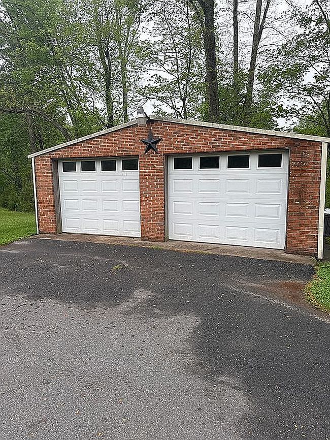 Image of 1325 E Westmoreland Rd
