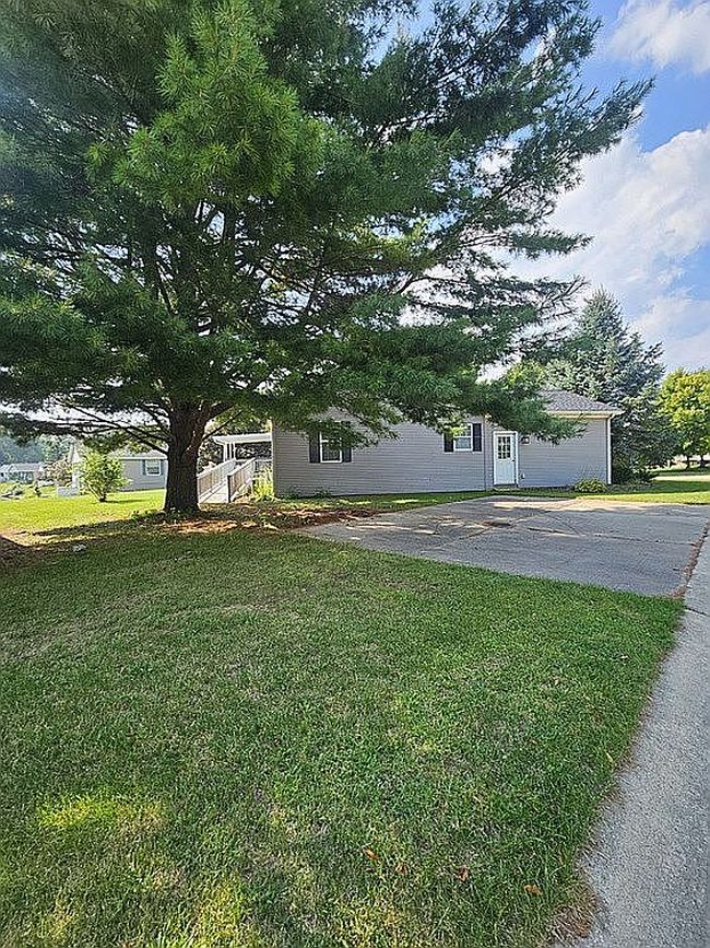 Photo of 2724 Pensacola Ct Lot 11, Lapeer, MI