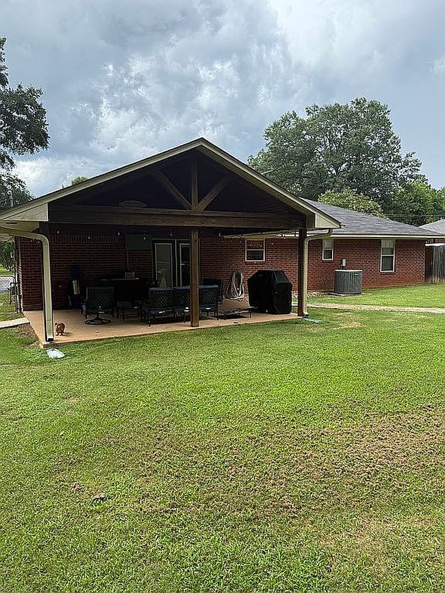 Photo of 135 Short St, Rusk, TX