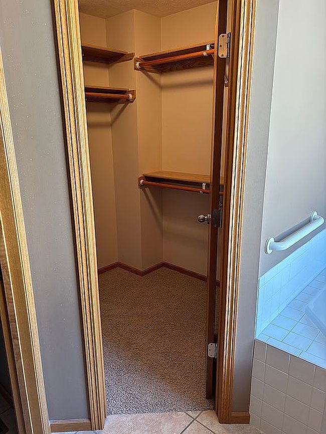 Photo of 1417 Mansfield Rd, Grand Island, NE