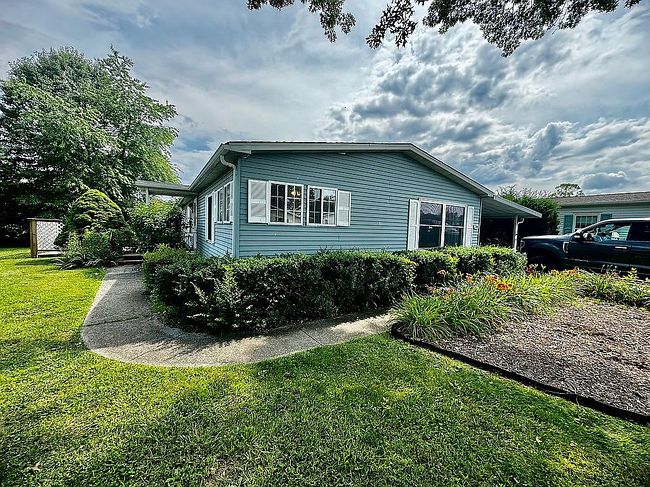 Image of 244 River Oak Cir