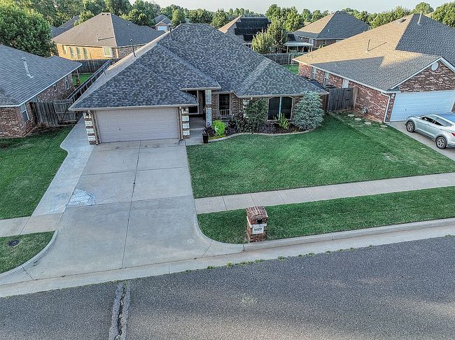 Photo of 11029 Nw 103rd St, Yukon, OK
