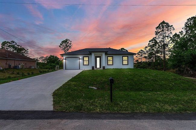 Image of 1262 Bowles Ave
