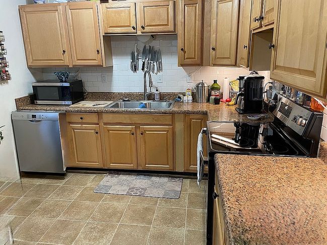 Photo of 804 Raymond Rd, Charlottesville, VA