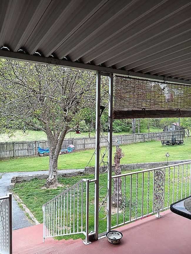 Photo of 2367 Bethel Church Rd, Hiwassee, VA