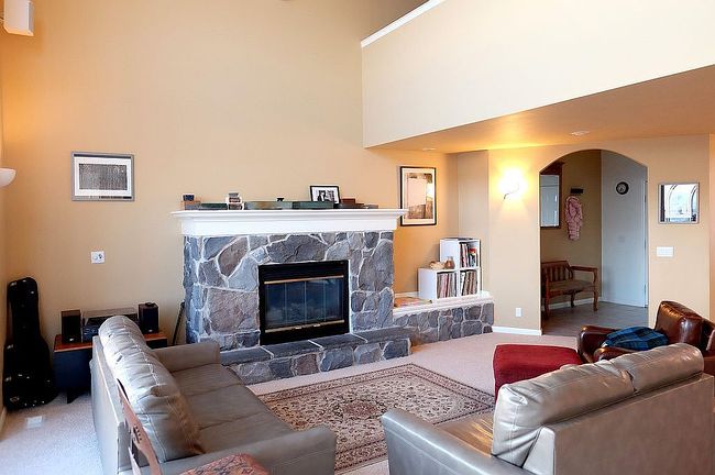 Additional photo 2 of property located at 2887 Viewcrest Cir