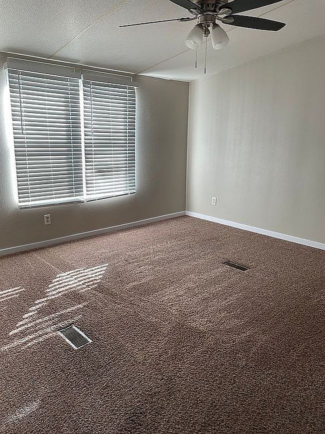 Image of 1601 E Slaughter Ln Trailer 168