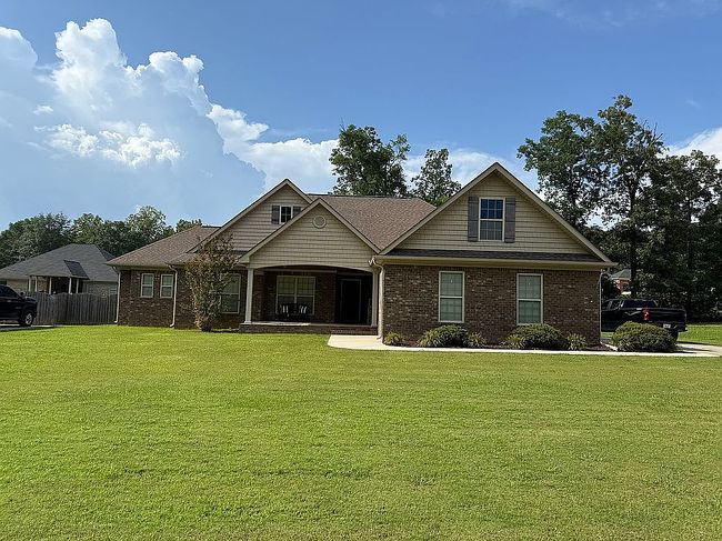 Photo of 303 Ferncrest St Sw, Hartselle, AL