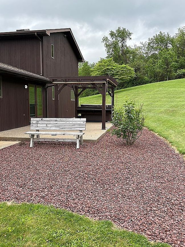 Photo of 350 American Legion Rd, Latrobe, PA