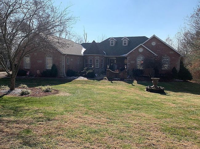 Photo of 3329 Crystal Lake Dr, Festus, MO