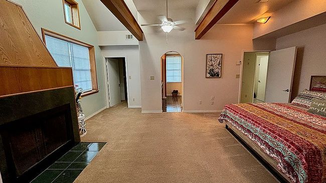 Image of 2433 Live Oak Rd