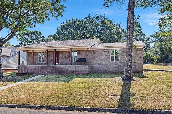 Photo of 317 Heather Ln, Russellville, AR