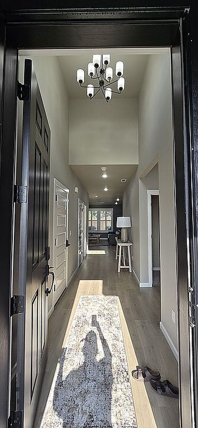 Photo of 12411 Ne 64th Ave, Vancouver, WA