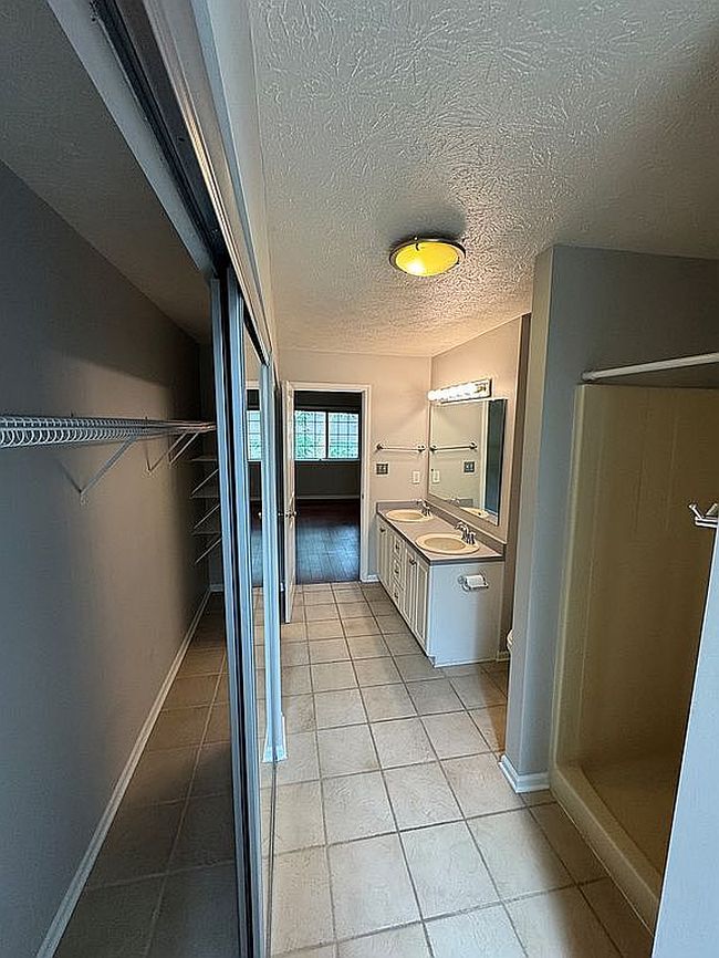 Photo of 6926 Wesley Ct, Indianapolis, IN