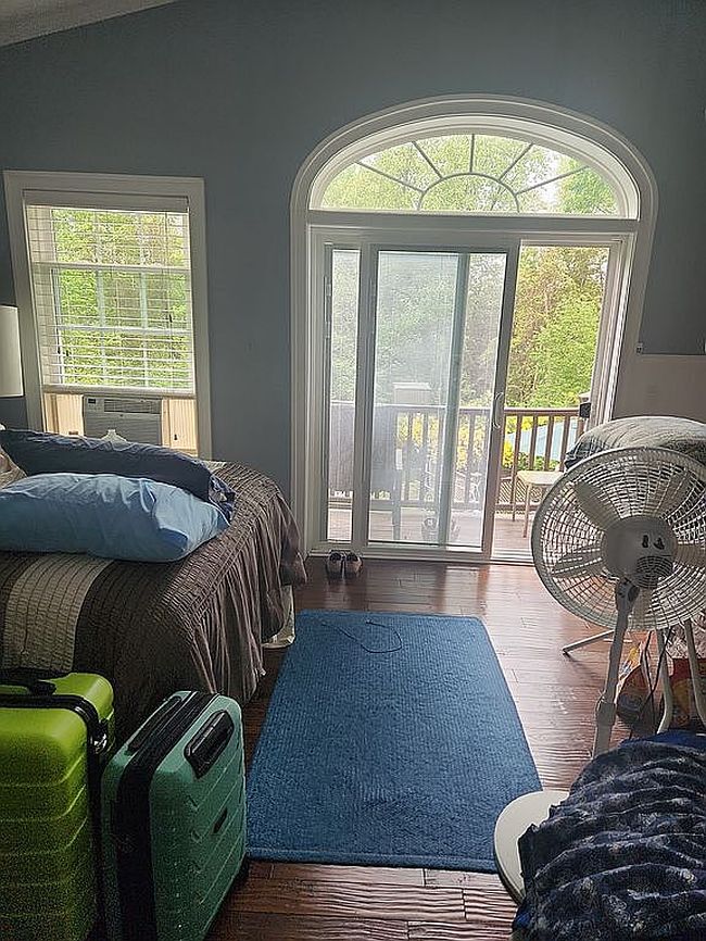 Image of 135 Hillside Rd