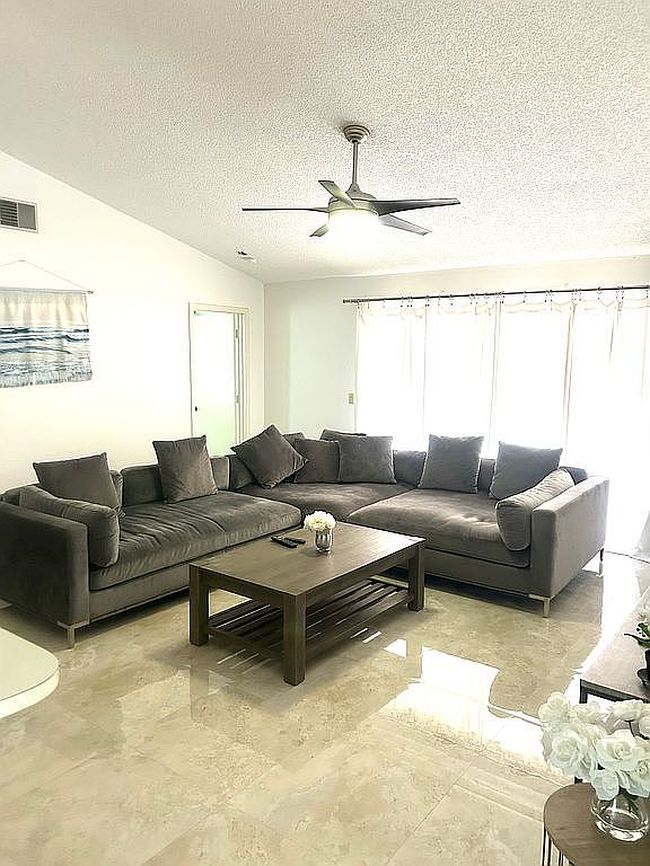Photo of 1909 Castle Bay Ct, Oldsmar, FL