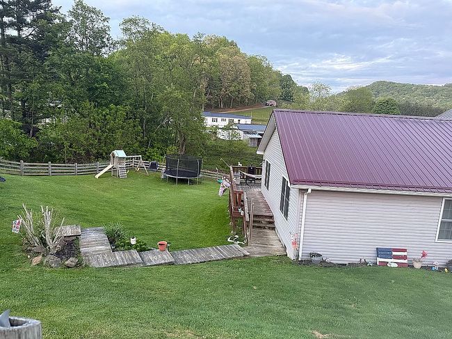 Photo of 218 Albert St, Bluefield, VA