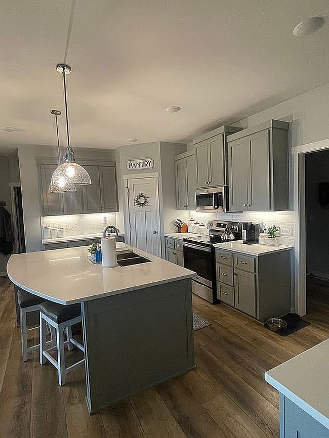 Preview of property located at 1871 E Calle Colombo St