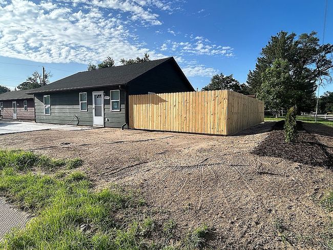 Additional photo 2 of property located at 4747 W Saint Louis Ave